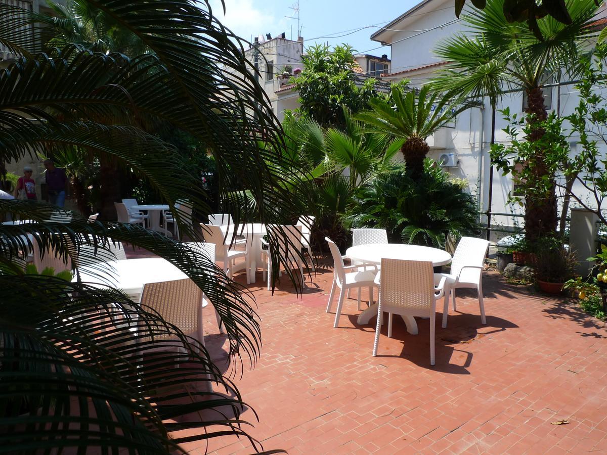Hotel Alexander Santa Domenica  Εξωτερικό φωτογραφία