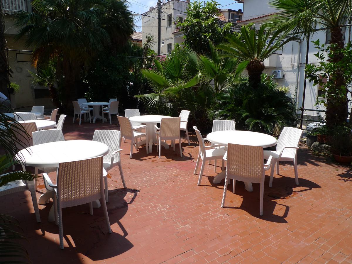 Hotel Alexander Santa Domenica  Εξωτερικό φωτογραφία